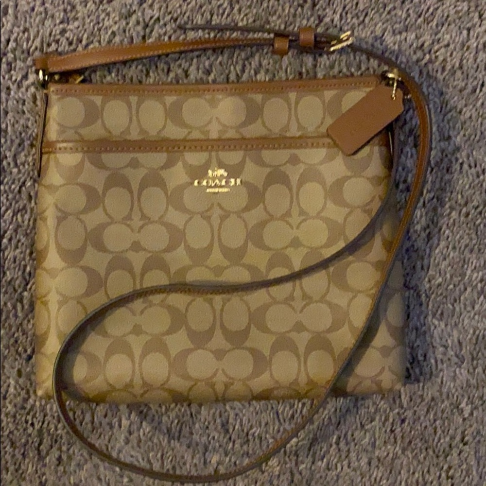 New Outlined Zip File Crossbody Coach Purse